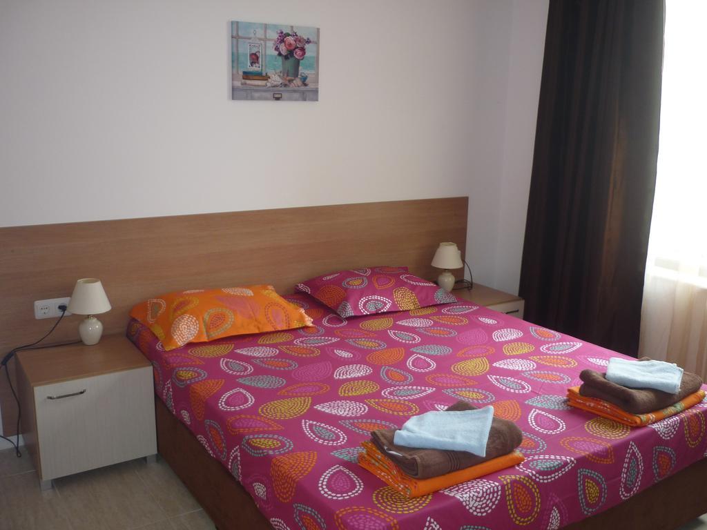 Ganozliev'S Apartments In Kavatsi Area Szozopol Kültér fotó