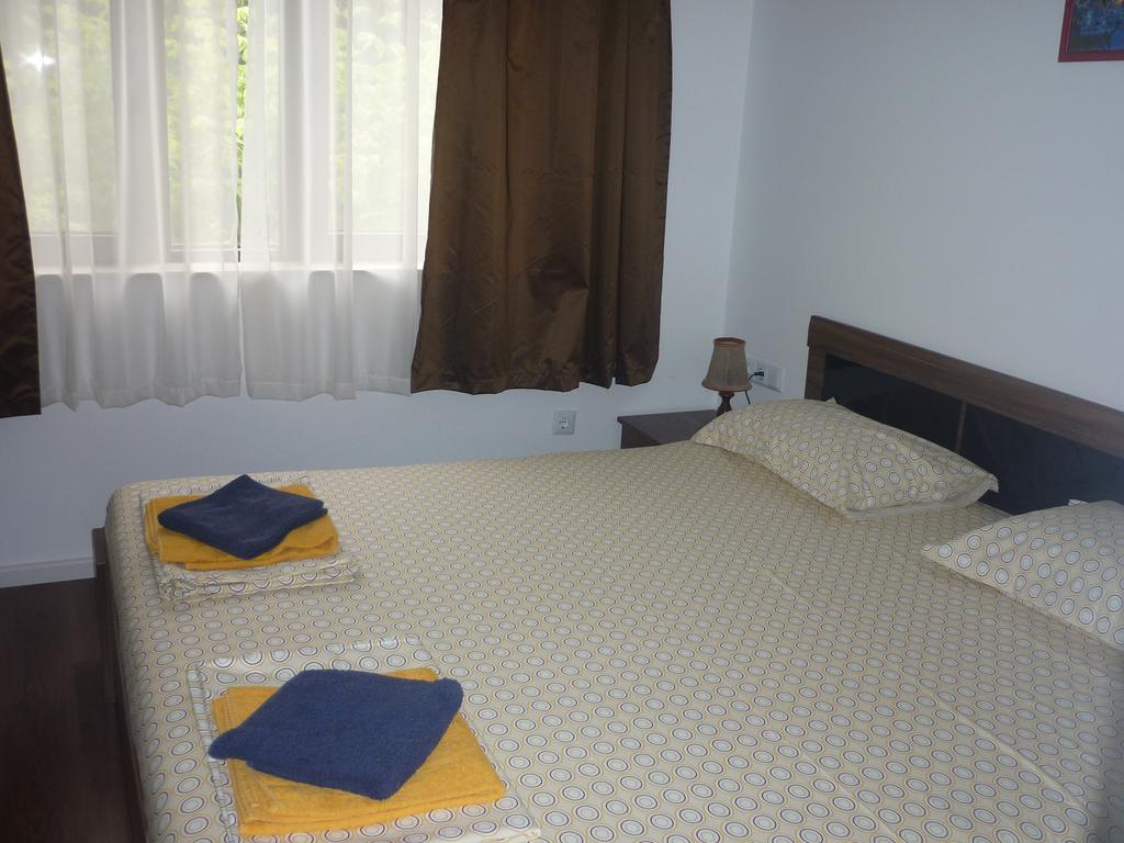 Ganozliev'S Apartments In Kavatsi Area Szozopol Kültér fotó